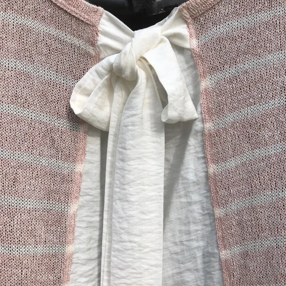 Anthropologie Beige Sweater with White Lace Detail - Picture 8 of 9